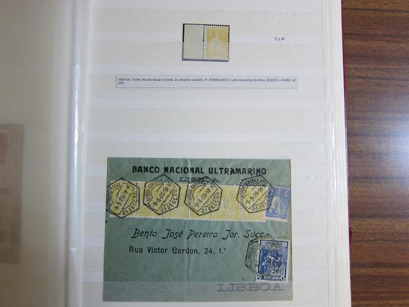 0007 (8).JPG -     Lote:    7      Ceres      Lotes Especiais       Descrição:         1924/26 &mdash; Ceres. Novas taxas e cores. Colecção em classificador, com selos novos e usados, simples e em múltiplos. Série em quadras, Variedades de clichés e erros. Inclui 7 provas e 37 exemplares, entre cartas e postais ilustrados, em todas as taxas, com excepção dos valores de 10E e 20E. 95% dos selos novos em excelente estado sem sinal de charneira. Todas as cartas de grande qualidade e em bom estado de conservação. Acompanham muitos desenhos de autoria de Eduardo Silva. Valor de catálogo dos selos novos de &euro; 32.000,00.        Lote       Valor Base:     &euro; 8.000,00     Valor Venda:     &euro; 8.000,00     